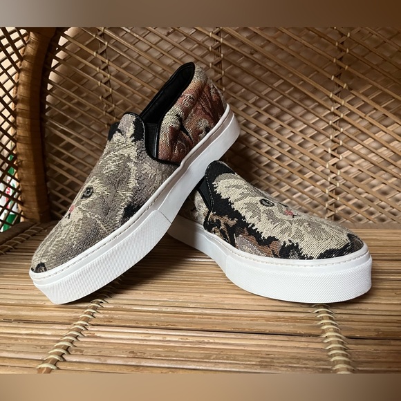 Jeffrey Campbell Sarlo Cat Sneakers - Picture 11 of 14